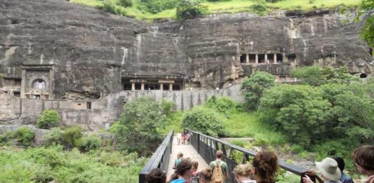 How to Reach Ajanta Caves