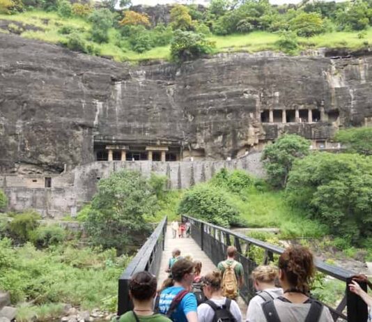 Travel Tips for Visiting Ellora Caves