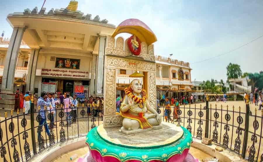 Mantralayam Raghavendra Swamy Temple, Mantralayam