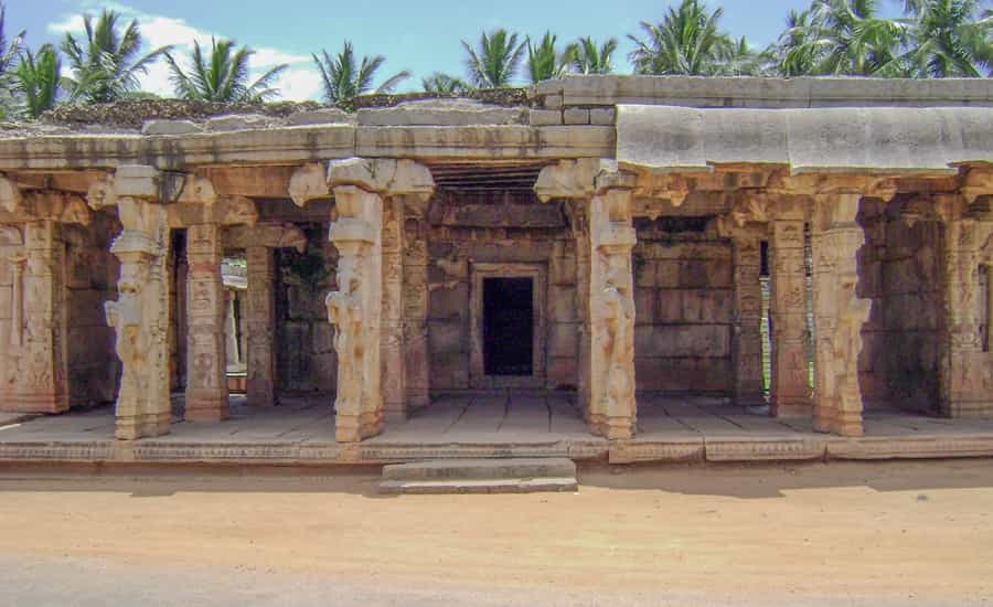 Chandikesvara Temple, Hampi