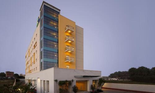 Hotel Holiday Inn Express Nashik