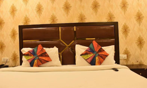 Hotel Golden Apple Prayagraj