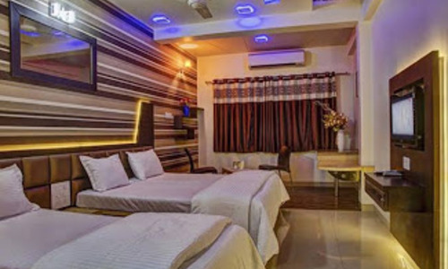 Hotel New Holiday Plaza Nashik