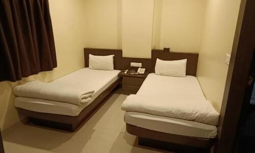 Hotel Solitaire pune 