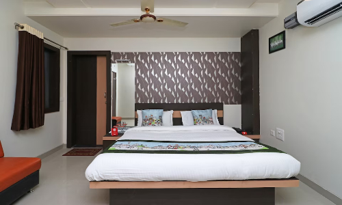 Hotel Tushar Residency