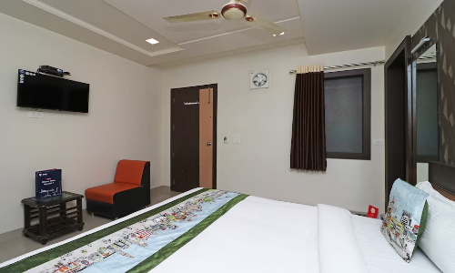 Hotel Tushar Residency Mathura