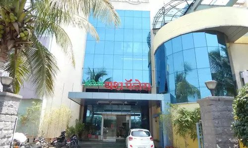 Hotel Yash Palace Ahmednagar