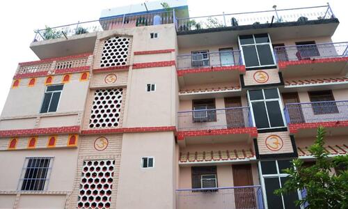 Kundanbazar Guest House Bodhgaya