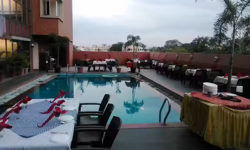 Hotel Yash Grand Ahmednagar